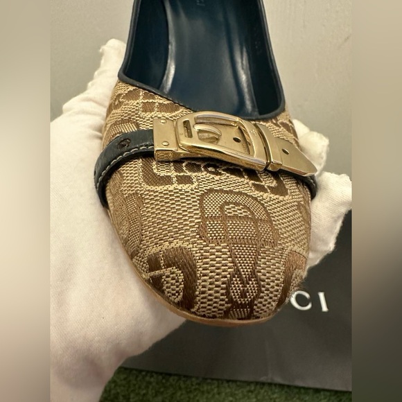 Sold❗️Gucci Horsebit shoes - Picture 5 of 14